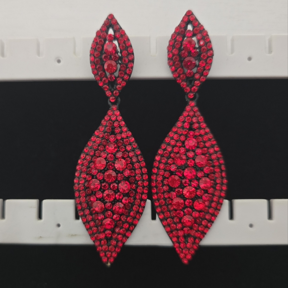 Elegant Red Crystal Earrings